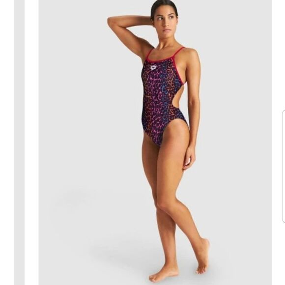 Arena Women's ANIMAL STRIPE BOOSTER BACK ONE PIECE Swimsuit Waterpolo 32 - Picture 1 of 12